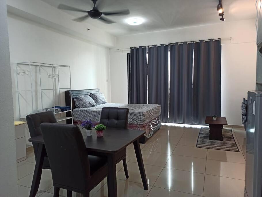 Relax Homestay - The Comfort Just For You Shah Alam Exterior photo